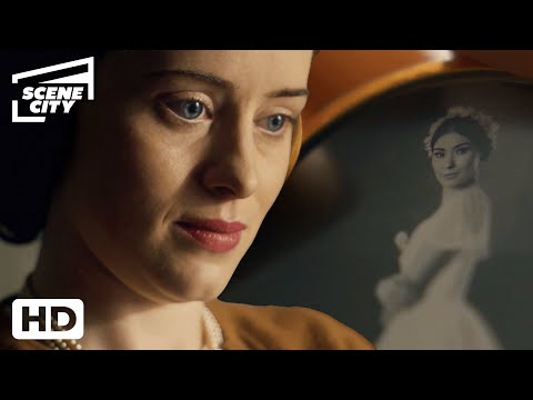 Elizabeth Finds The Ballerina's Photograph | The Crown (Claire Foy, Matt Smith)