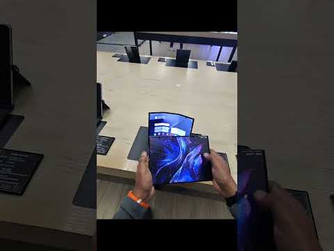 Huawei Mate Xt vs Samsung Z trifold real hands on POV #samsungztrifold #triplefold #huaweimatext
