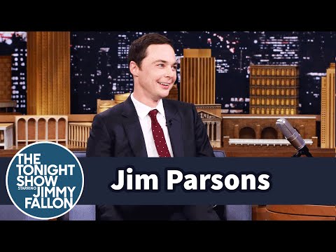 Jim Parsons and J.J. Watt are Email Buddies