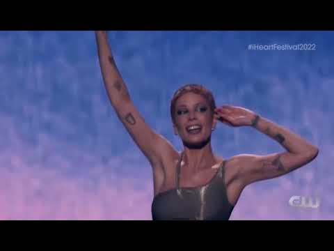 Halsey - performs “without me” at Iheartradio music festival 2022 (full performance)