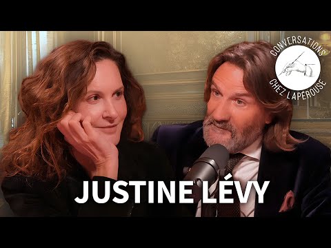 «La vie de ma mère fut un désastre bref» : Justine Lévy répond à Frédéric Beigbeder