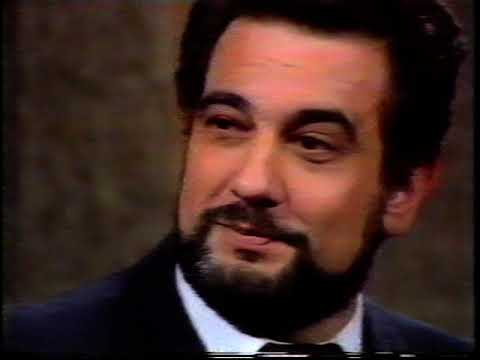 Michael Parkinson is joined by Placido Domingo and Peter Ustinov in a pleasant conversation.