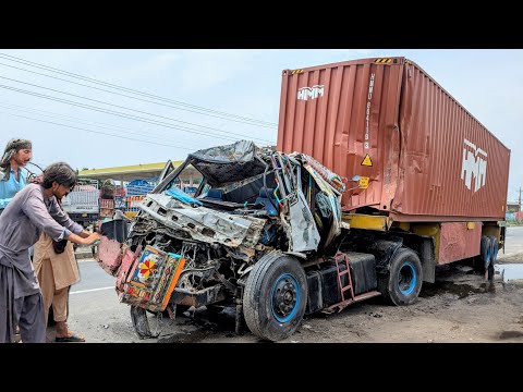 Hino Truck Huge Dangerous Road Accident Cabin Chassis Amazing Repairing And Restoration Pakistani 