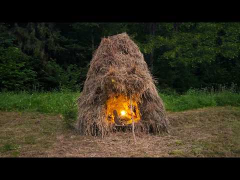 Building a Сozy Survival Shelter that will Protect You from Predators in the Mountains