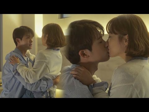 Park Hyung-shik, Park Bo-young flashes (!) 'Piano Kiss ♥' // 2