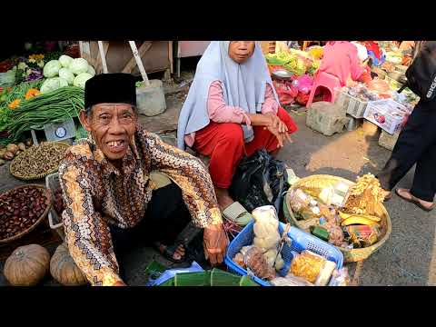 印尼首都“雅加达”南部的老菜市场真热闹，这是最接地气儿的地方! 747
