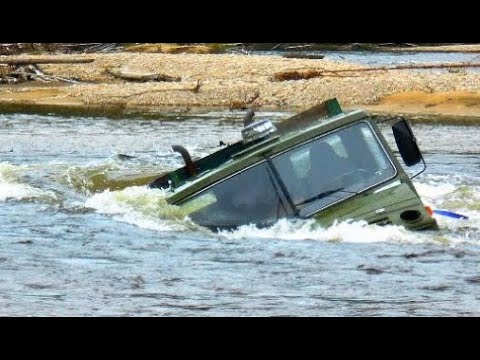 EXTREME RUSSIAN DRIVERS FEARLESSLY CROSS RIVER IN TRUCKS❗HEAVY LOGGING TRUCK CARS FAILS IN OFF ROAD