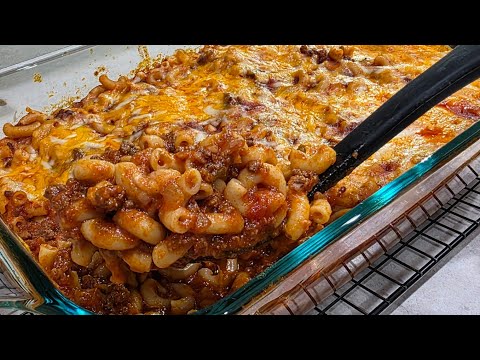 The BEST Homemade Beefaroni. Macaroni with beef and tomato sauce