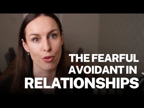 How Fearful Avoidant Attachment Shows Up in Relationships