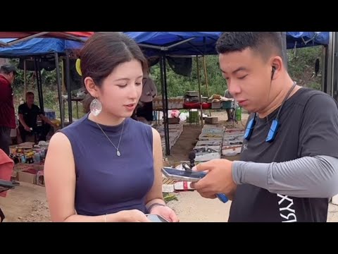 东北乡村大集的百姓生活                              新疆美女