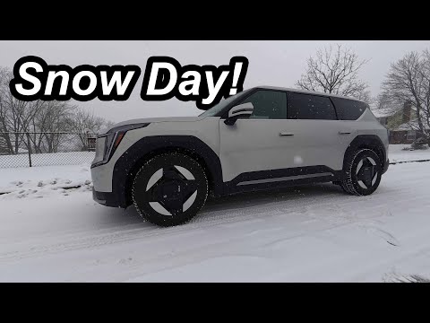 Talking EV9 Winter Tires On A Snowy EV9 RWD Drive