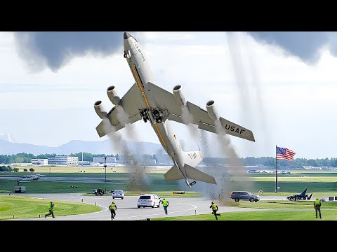 US Air Force KC-135 pilot crew during emergency takeoff to Caracas!