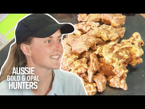 The Mahoney Family Battle The Heat 2000km From Home | Aussie Gold Hunters