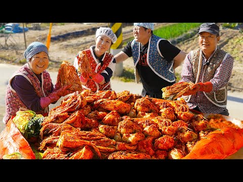 Kimchi-making day isn't easy this year😥