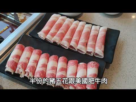 初嘗海底撈就被服務給驚呆了！做美甲、打印照片、海底撈服務貼心周到，從入座到用餐都充滿驚喜，餐點新鮮多樣、湯底香醇，還有小菜甜品無限供應。用餐氛圍熱鬧有趣，是與家人朋友聚餐的首選，讓人想一去再去。