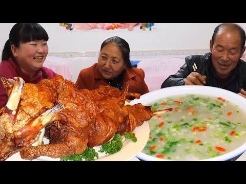 [Xia Jie  Shaanxi] Parents visit  half sheep in soul sauce served  delicious meal enjoyed.