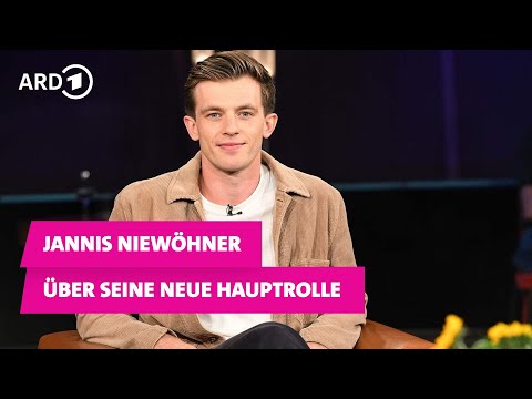 Schauspieler Jannis Niewöhner in der NDR Talk Show