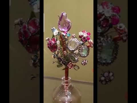 Бриллиантовая кладовая. Придворные ювелиры XVIII века. Рассказывает Виктория Петрова.