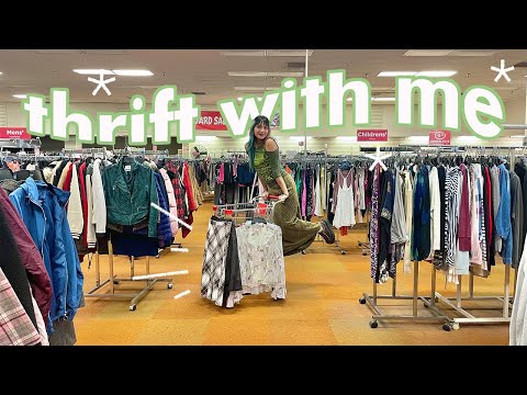 THRIFT WITH ME at a *HUGE* thrift store before opening hours!!!