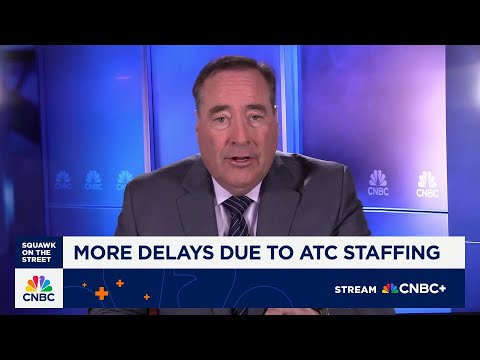 Government shutdown causes flight delays across the country