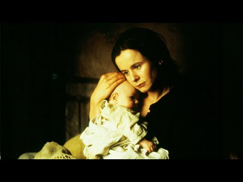 出生寒微不是耻辱，能屈能伸方为丈夫，看似悲伤却没有绝望，21分钟看完2000年传记剧情电影《安琪拉的灰烬》