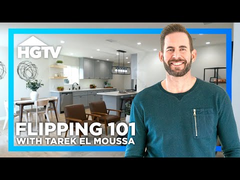 Can Married Flipping Duo Successfully Renovate a Property with Burn Damage? | Flipping 101 | HGTV
