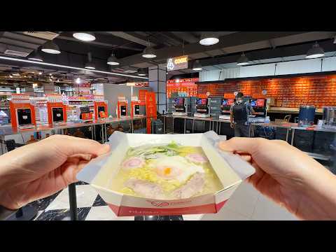Eating at the Largest D.I.Y. Instant Noodle Store in Thailand