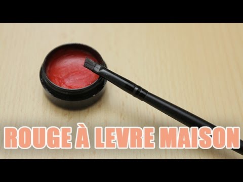 Fabriquer rouge à lèvres, gommage et démaquillant maison très simplement