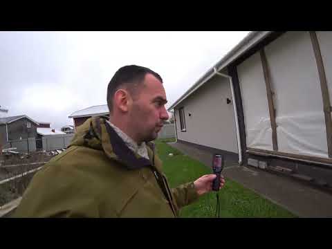 Water under laminate flooring on "ground floors" - post-construction house inspection