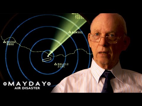 Hearing The WORST Alarm On A Plane... | Boeing 757 | Mayday: Air Disaster
