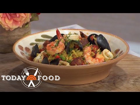 Try this crowd-pleasing fresh seafood paella from Tatiana Rosana