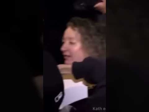 Ian Somerholder saving Nina Dobrev from paparazzi #tvd #damonsalvatore #iansomerholder #ninadobrev