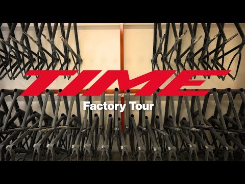 Wir durften alles filmen! TIME Bicycles webt einzelne Carbon-Fasern zu einem Carbon-Rahmen!