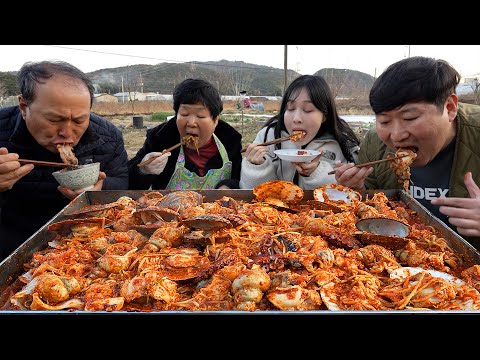Braised Spicy Seafood with Octopus, Clam, Monkfish - Mukbang eating show