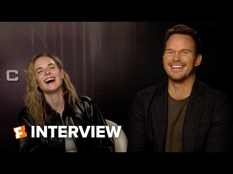Chris Pratt Asked to Be Strapped Down in His Chair in 'Mercy'