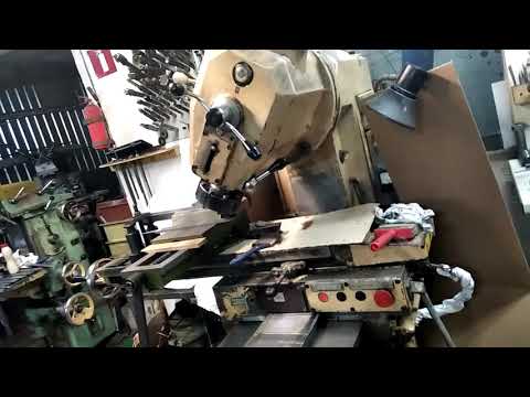 Мастерская обретает новый вид.  Это уже похоже на цех!)