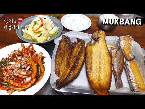 Real Mukbang :) Assorted Grilled Fish, Mackerel, Cutlass Fish, Thin Fish, Croaker★Grilled Rice Cake
