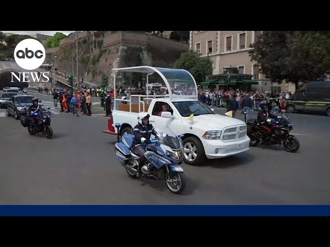Converted popemobile leads funeral procession for Pope Francis