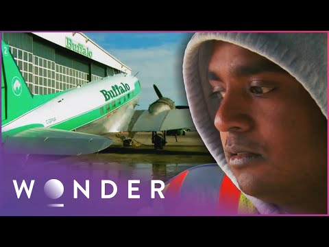 New Pilot Is Hated By Boss "Buffalo Joe" | Ice Pilots NWT | Wonder