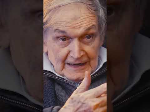 Penrose Explains The Principle of Equivalence