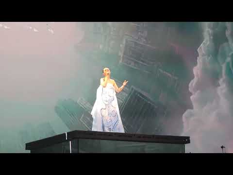 楊千嬅 Live MY LIVE 演唱會 • 第一場 • 笑中有淚