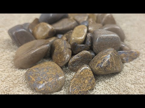A quick guide for dry polishing rocks.