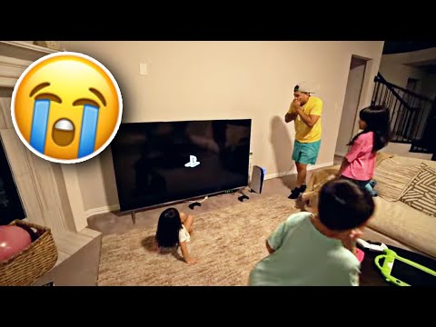 Our First Time Turning On Our PlayStation 5! 🥹🎮