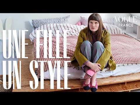 Dans l'appartement de Caroline Bille Brahe à Copenhague | Une Fille, Un Style | Vogue France