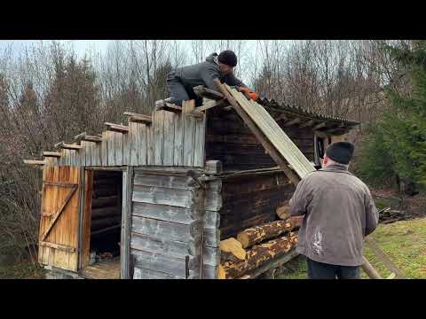 Rural life: the family eliminates the consequences of the storm in the highlands of the Carpathians