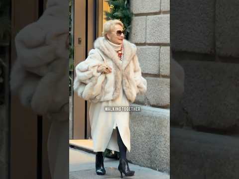 WHAT IS ON TREND IN ITALY IN DECEMBER 2025 ๐ฎ๐น #milanstreetstyle #streetstyle #italianstreetstyle