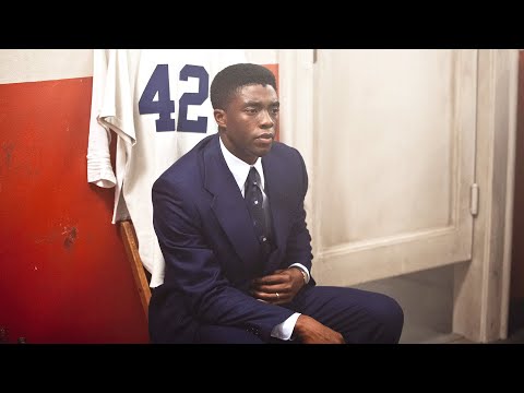 美国棒球规定，所有球员永久不准穿42号球衣，原因就是这个男人，3万人打出8.1高分，22分钟看完2013年真实事件改编传记电影《42号传奇》