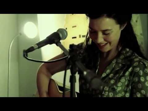 Lisa Hannigan - Safe Travels (Don't Die) (Live in Milan)