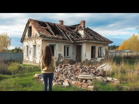 Parents Away, Genius Daughter Secretly Renovates Old House and Makeovers Room to Surprise Them