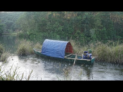 2 days living on boat in the lake, fishing and catching big fish, cooking